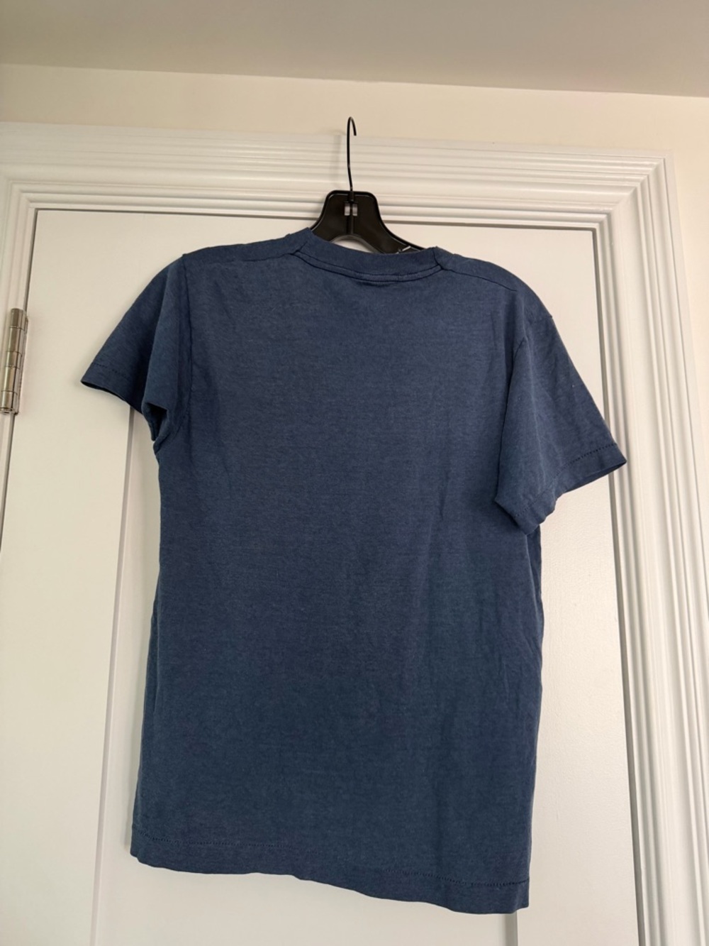 Hanes Blue Tee with Yellow Musician Print - Picture 4 of 4